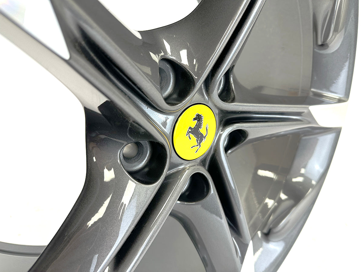 FERRARI SF90 FRONT RIGHT FORGED WHEEL CORSA GREY/ MACHINE FINISH