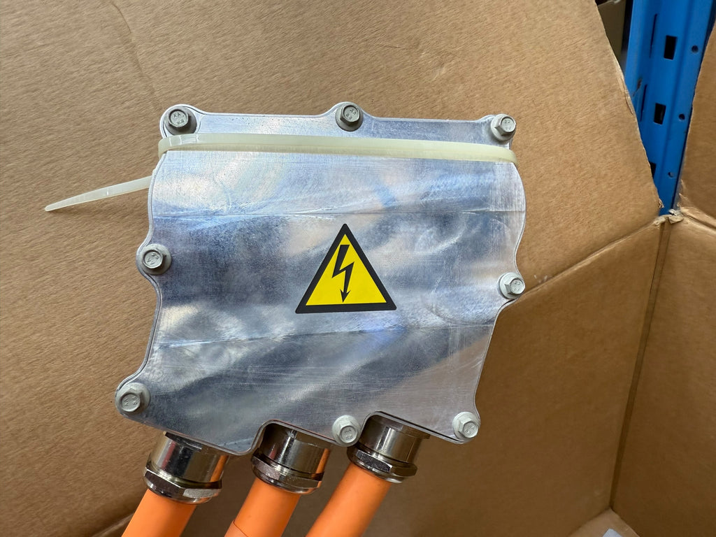 MCLAREN P1 ELECTRIC E-MOTOR 12J0254CP