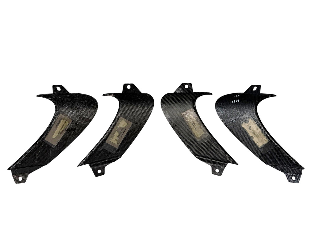 MCLAREN 765LT MSO CARBON LOUVRE CHIMNEY SET 14AA975MP