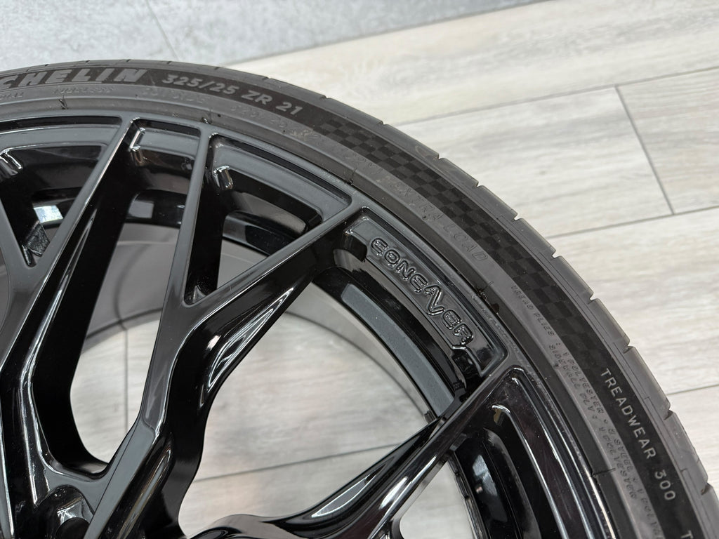 CONCAVER CVR1 LAMBORGHINI HURACAN PERFORMANTE WHEELS WITH MICHELIN 4S TYRES