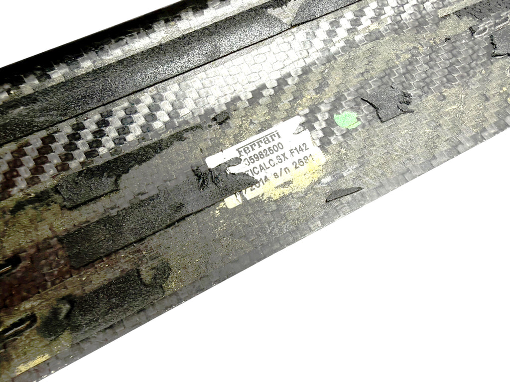 FERRARI 458 CARBON ENTRANCE SILLS KICK PLATE - LH 85982500