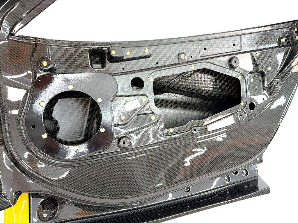 MCLAREN P1 FULL MSO VISIBLE CARBON FRONT DOOR 12A1490MP