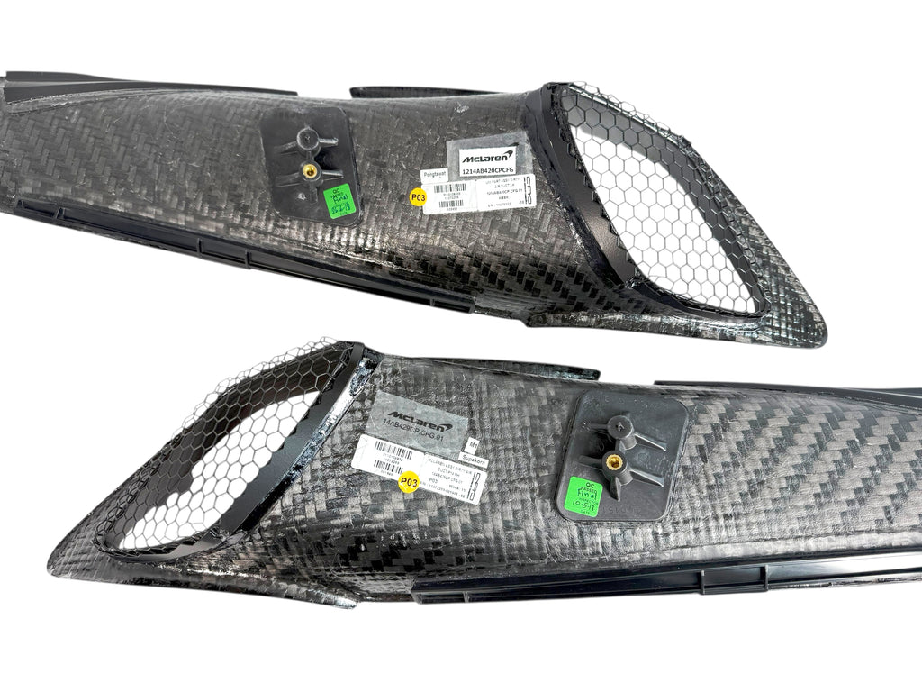 MCLAREN 720S 765LT CARBON REAR DIRTY DUCT SET - 14AB429CP (SMALL DEFECT)