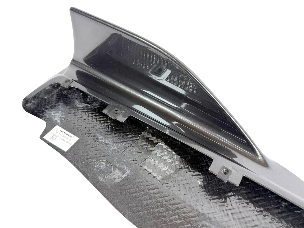 MCLAREN 765LT PALLADIUM SILVER FRONT RIGHT SIDE SKIRT 14AB203RP