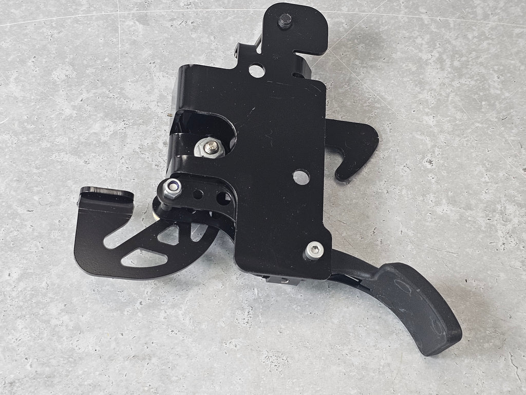 MCLAREN 650S FRONT SECONDARY  BONNET HOOD LATCH 11A5261CP-05