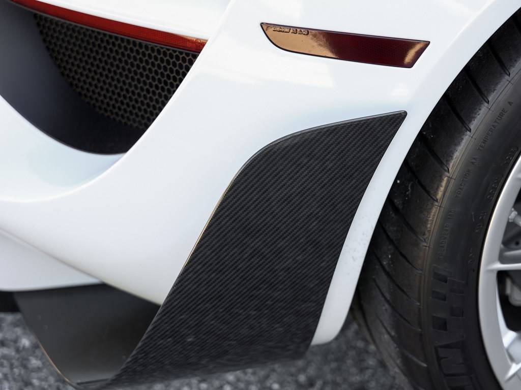 PORSCHE 918 CARBON WIESSACH REAR BUMPER SIDE AIR DEFLECTOR PLATE