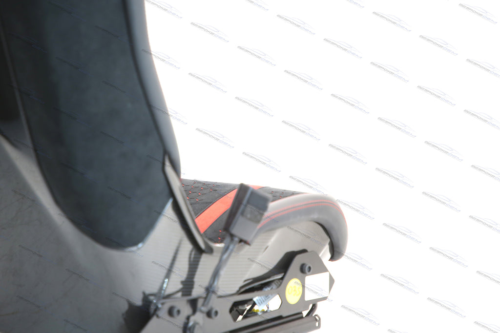 LAMBORGHINI HURACAN PERFORMANTE CARBON FIBRE BUCKET SEATS IN BLACK-RED