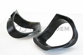 MCLAREN 675LT EXHAUST SURROUND TRIM BLACK (PAIR)