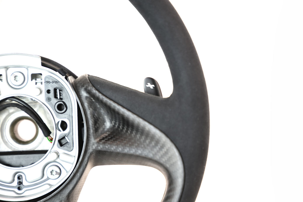 MCLAREN 720S ALCANTARA/ CARBON STEERING WHEEL 14NA333MP-14SW238