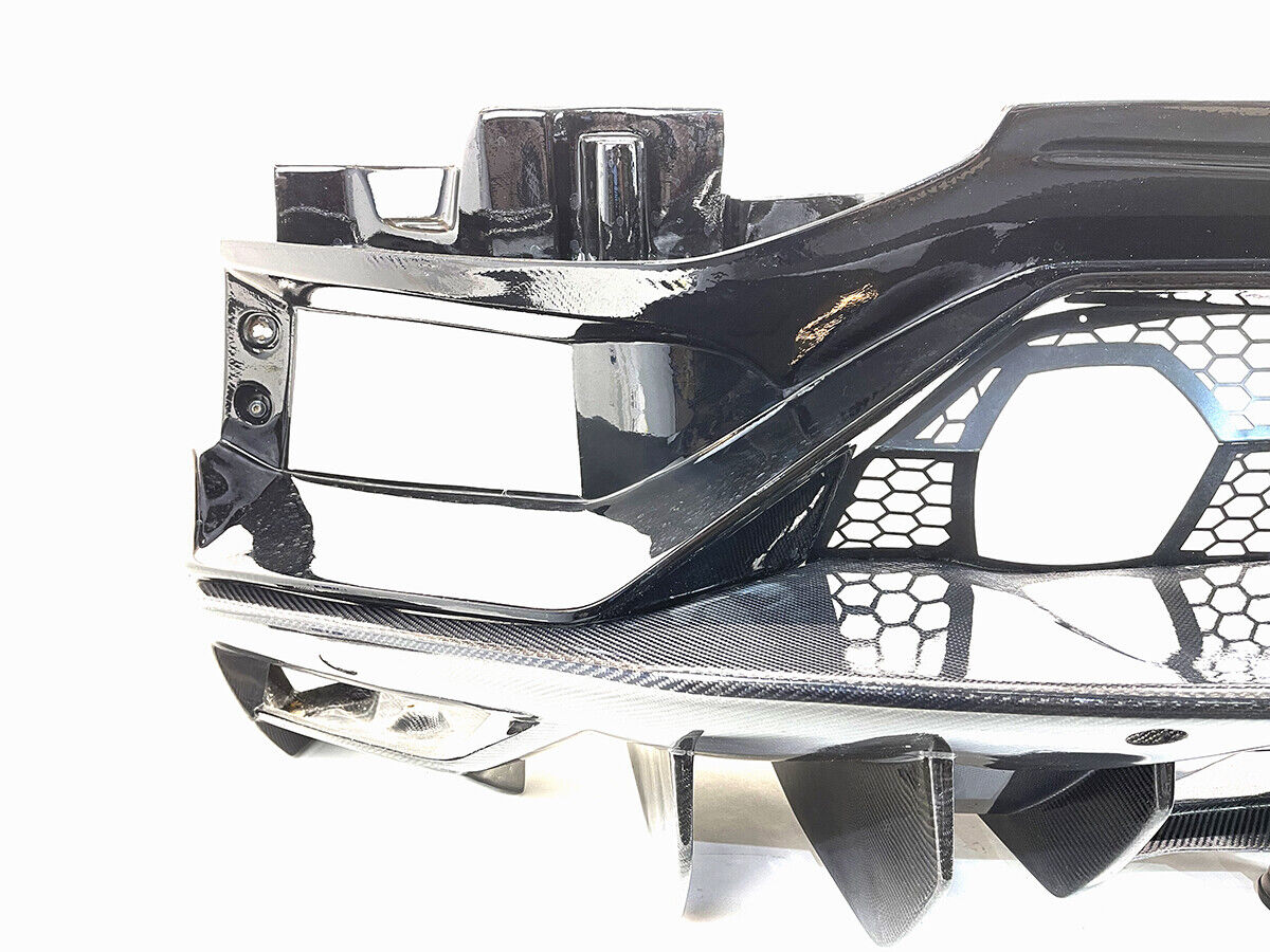 LAMBORGHINI AVENTADOR ULTIMAE/ SVJ CARBON REAR BUMPER WITH