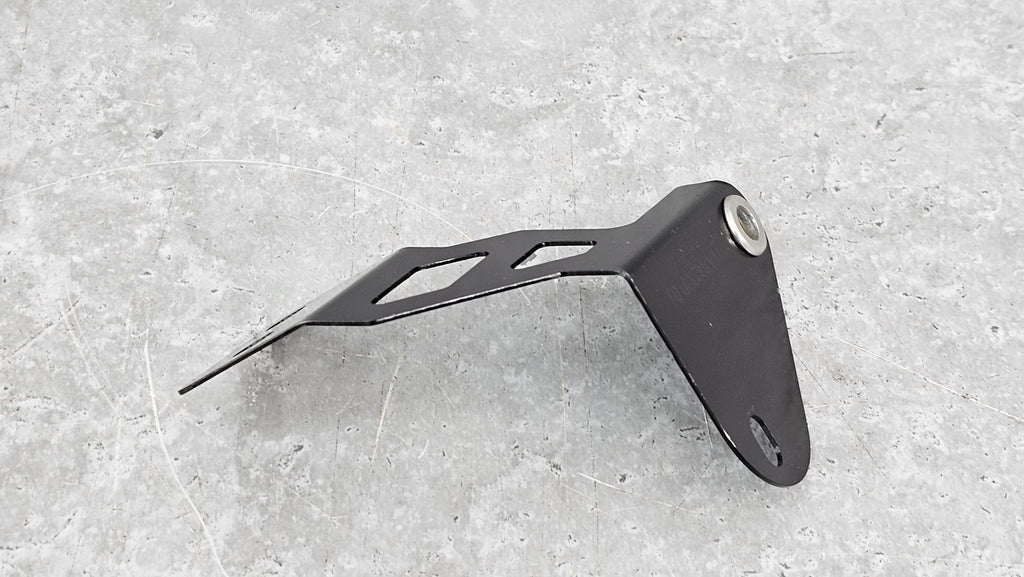 MCLAREN 650 675 MP4-12C FENDER REINFORCEMENT BRACKET LEFT 11A7622CP