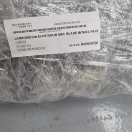 LAMBORGHINI AVENTADOR LP700 720 LEFT & RIGHT SIDE FENDER TRIMS 470854775A / 470854776A