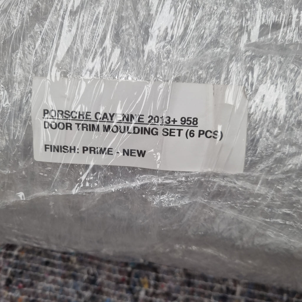 PORSCHE CAYENNE 2012+ 958 DOOR TRIM MOULDING SET (6 PIECES) 7P5839787J