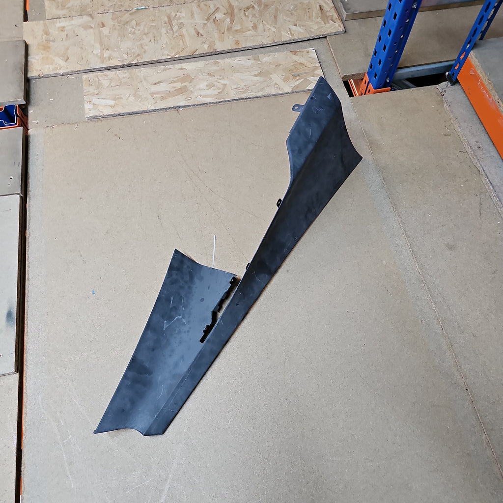 MCLAREN 765LT RIGHT REAR LOWER SIDE SKIRT UPPER PANEL 14AB961RP
