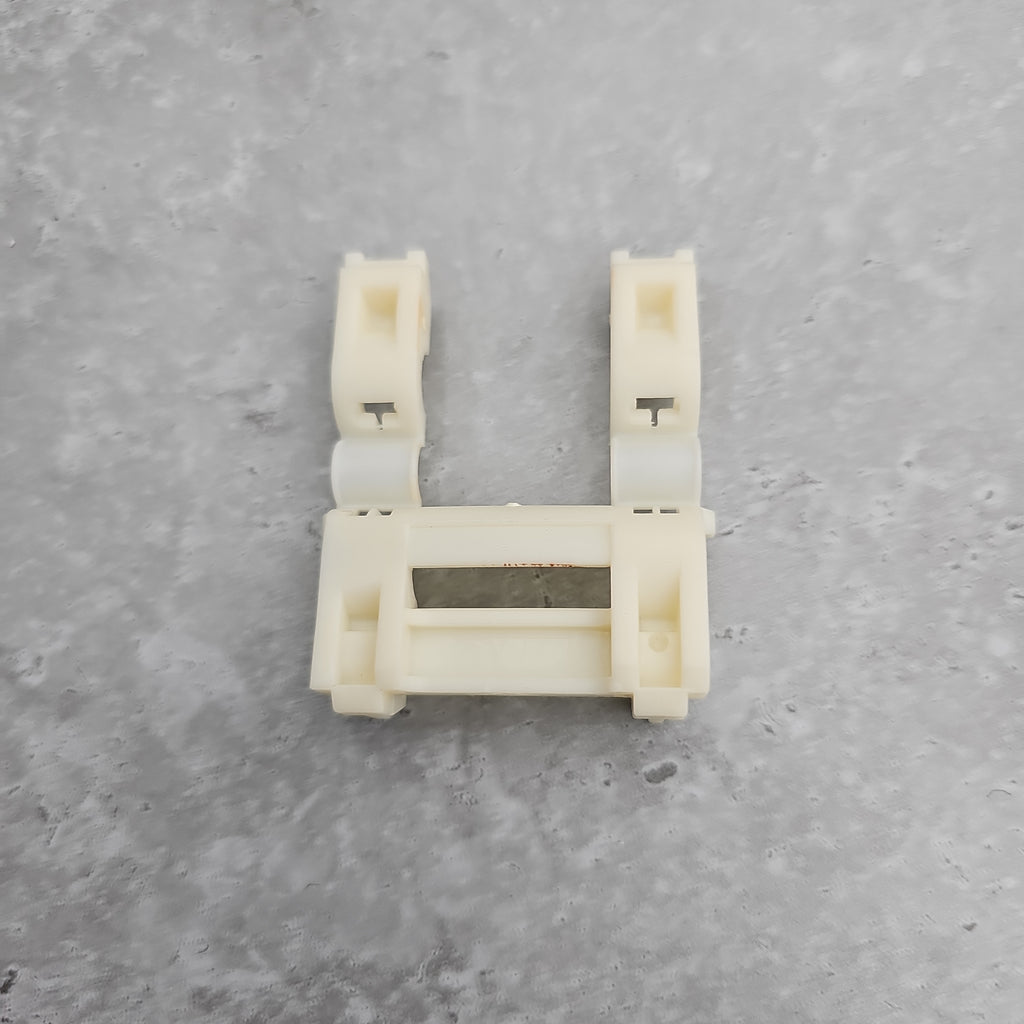 BENTLEY RETAINING CLIP 1C0827658