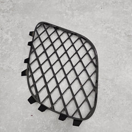 BENTLEY CONTINENTAL FLYING SPUR GRILLE MOULDING FRONT COVER RIGHT HAND 3W5807682F