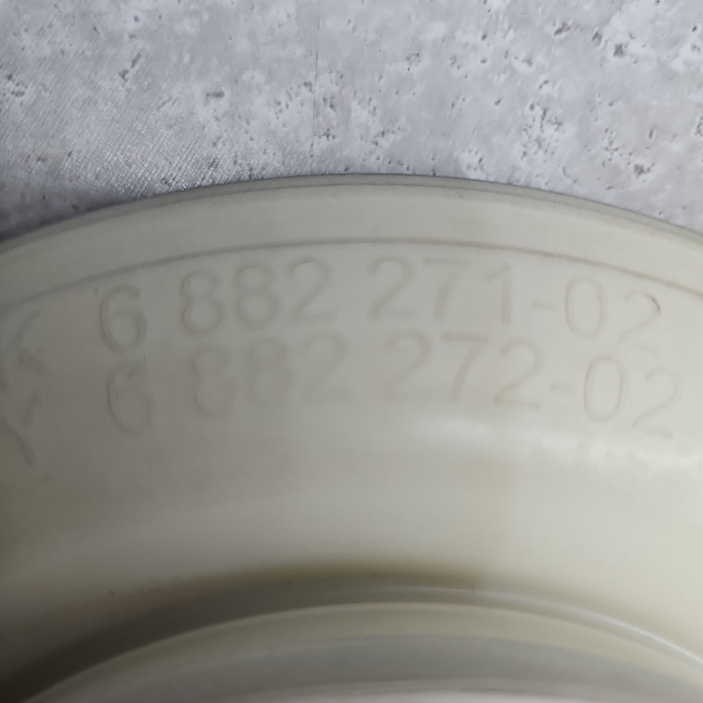 ROLLS ROYCE CENTRE CAP GREY CULLINAN ORIGINAL FACTORY COLOUR 6882272-02