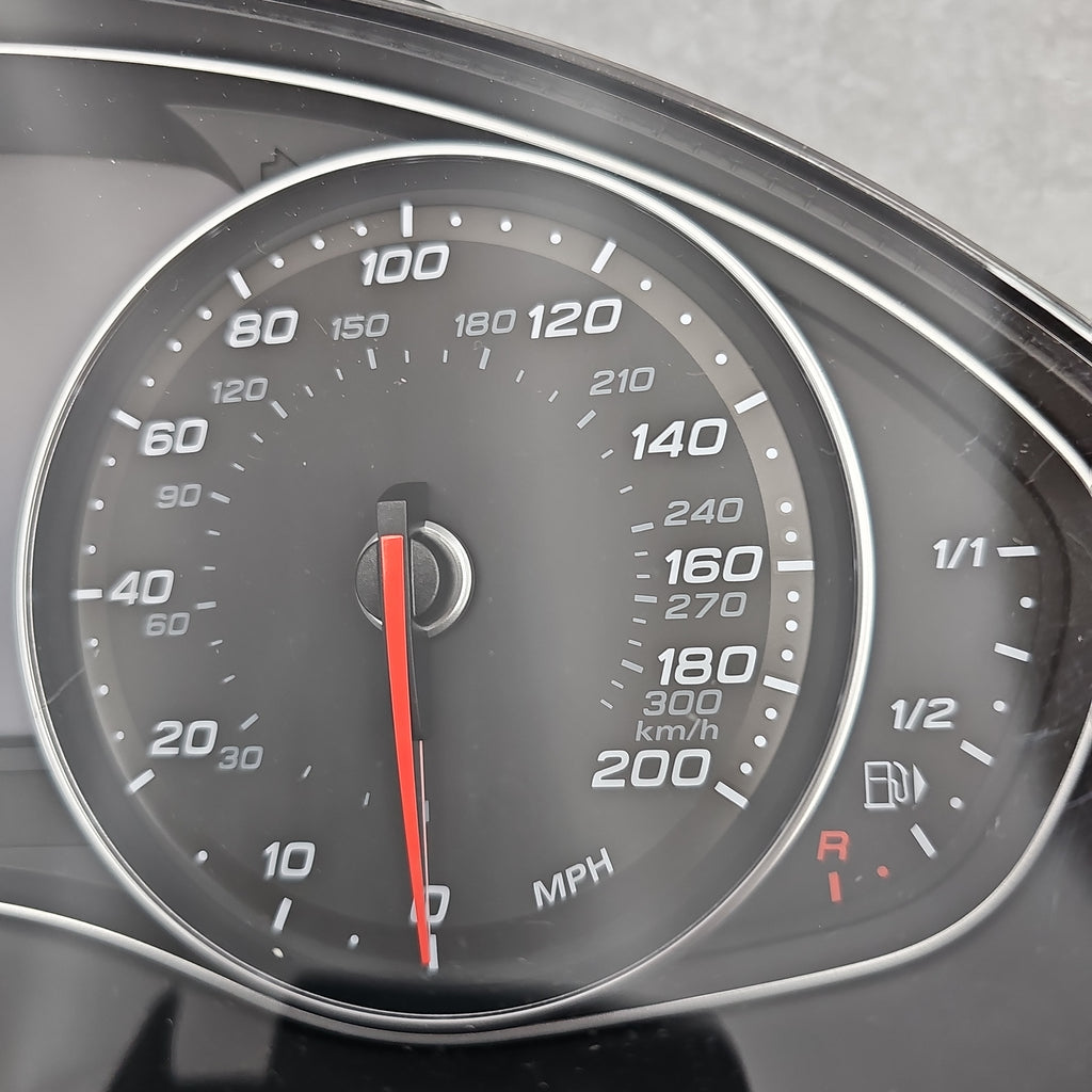 AUDI RS6 MPH SPEEDOMETER UNIT 4G0920931Q