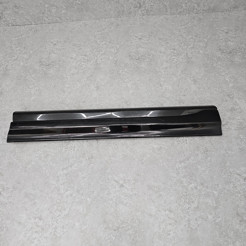 RANGE ROVER SPORT SVR 2015+ FRONT LEFT LOWER MOLDING BLACK FK6M-21065-A