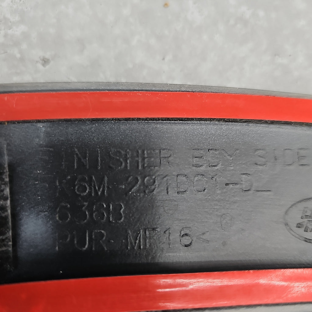 RANGE ROVER SPORT L494 REAR ARCH MOULDING LEFT FK6M-291D01-D