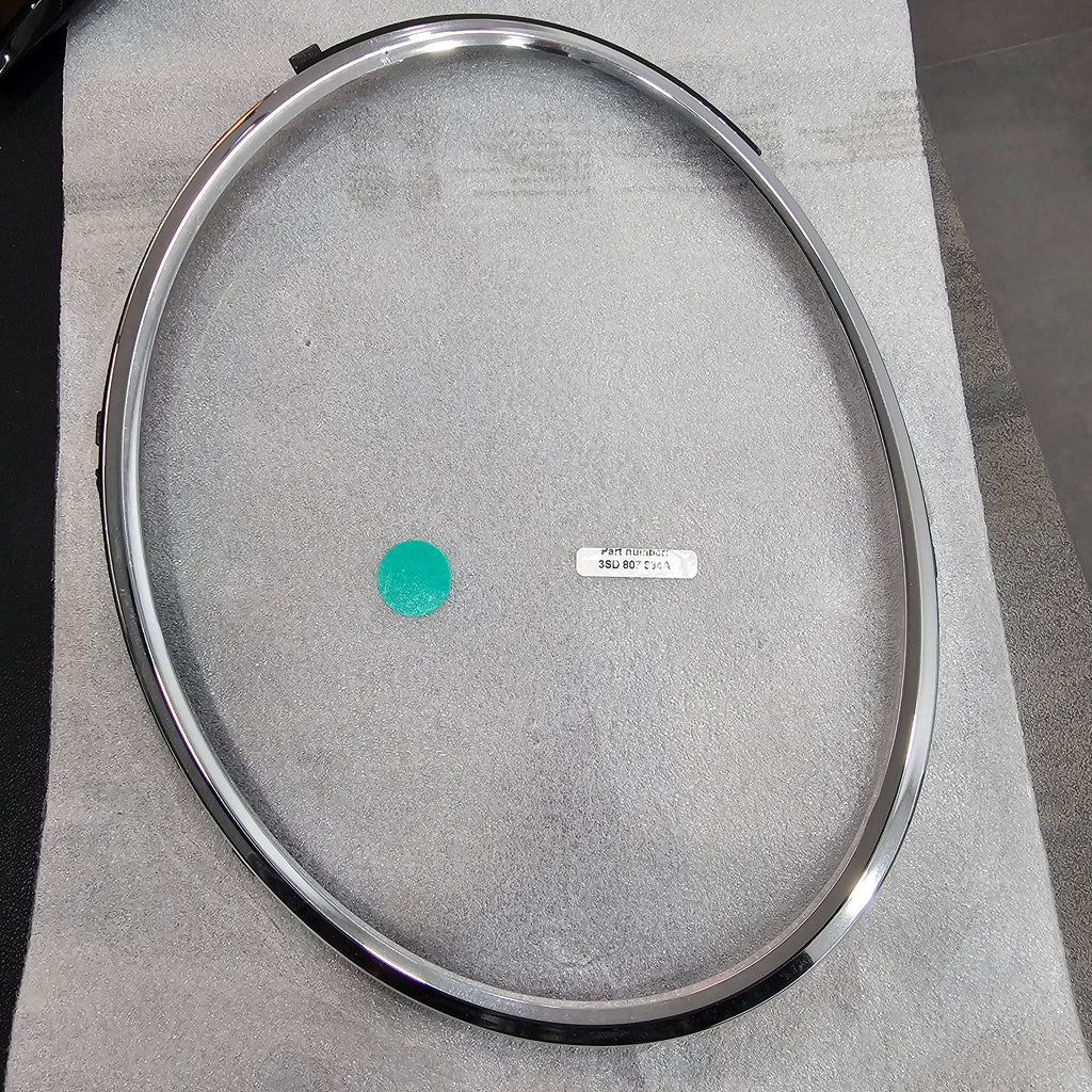 Bentley Continental GT Inner  Headlight Trim Ring RIGHT Outer Piece 3SD807834A