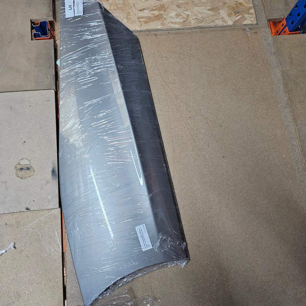 MCLAREN 570S DOOR OUTER APPLIQUE - LH 13AB026CP (BLADE SILVER)