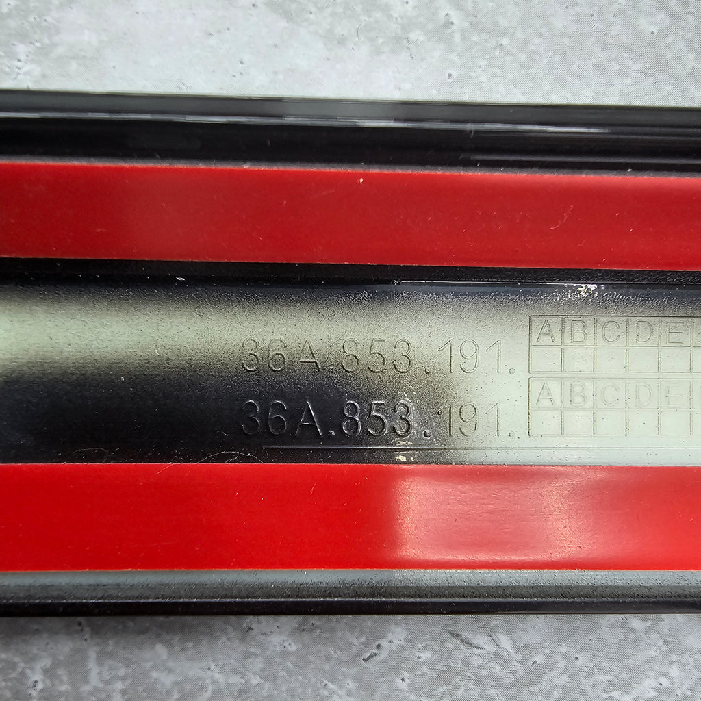 BENTLEY TRIM STRIP BLACK FOR DOOR 36A853191A