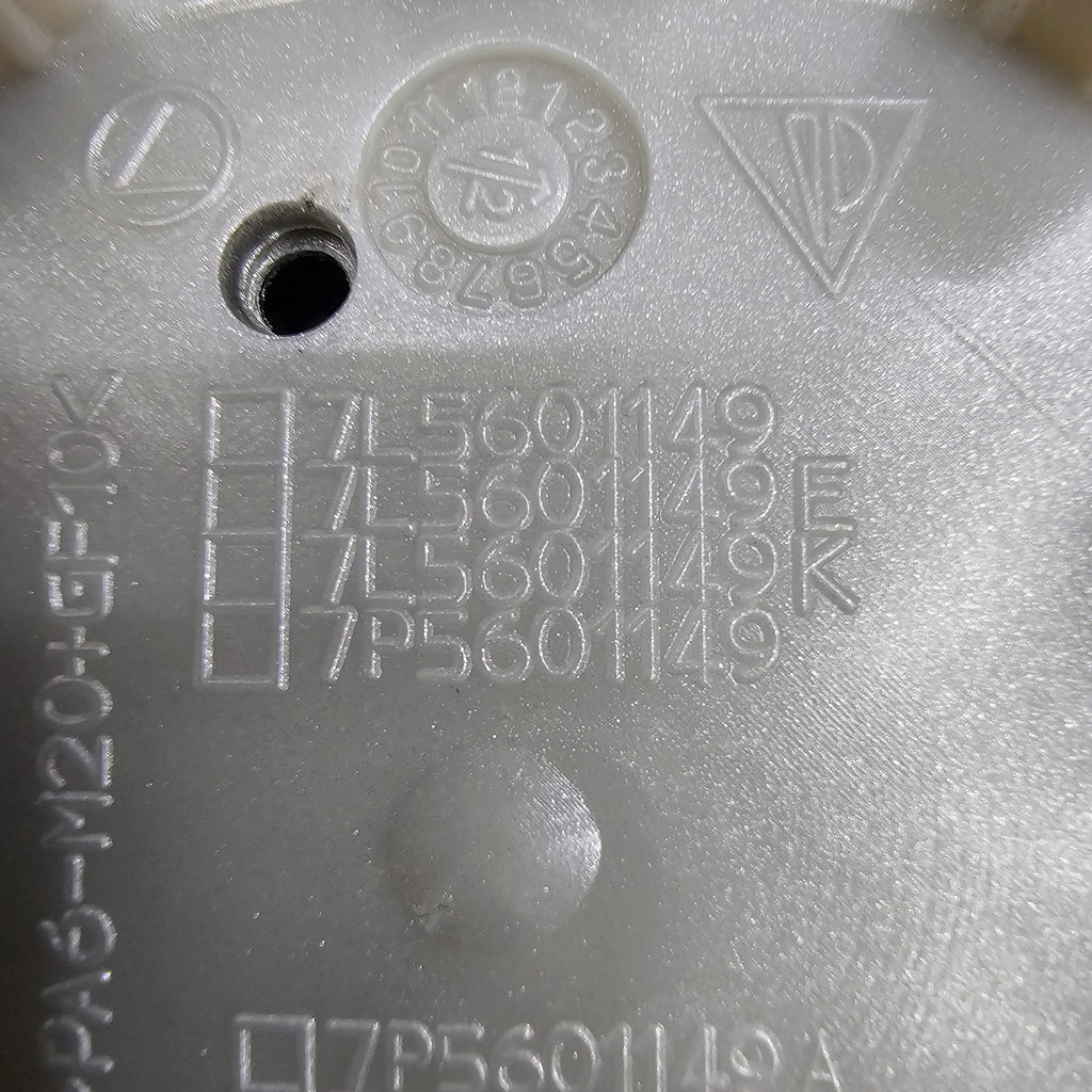 PORSCHE Brilliant chrome finish Wheel Centre Caps Badge Emblem - 76mm 9P1601147 88Z