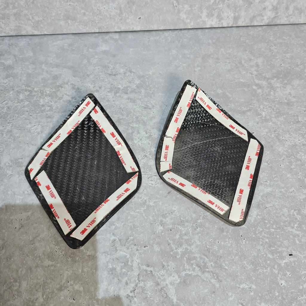 MCLAREN MP4-12C SATIN CARBON DASH END CAPS PAIR