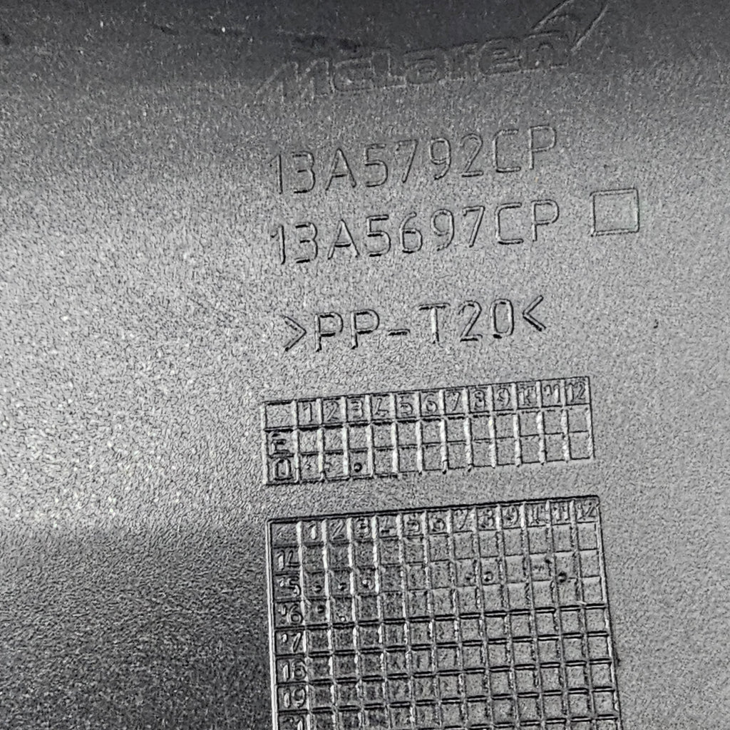 MCLAREN 540C/ 570S / 570GT FRONT RIGHT OUTER DOOR LOWER SILL COVER  13A5697CP 13A5792CP