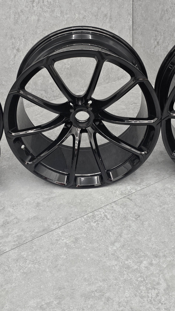 MCLAREN 570S SPIDER LIGHT WEIGHT ALLOY WHEEL SET FINSIHED IN MSO BLACK