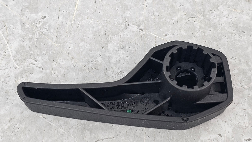 LAMBORGHINI URUS BONNET RELEASE LEVER 4M0823661