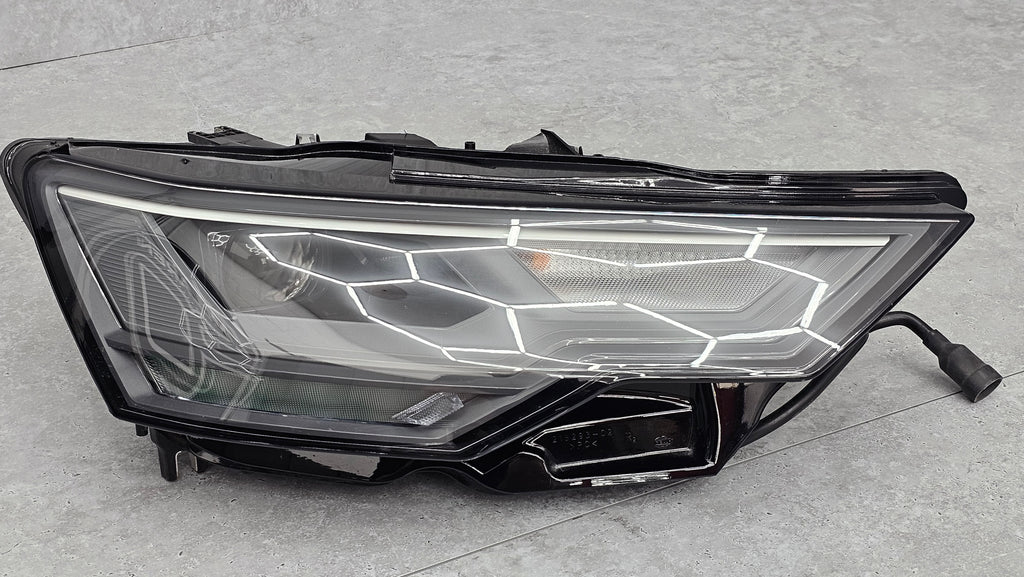 AUDI A6 HEADLIGHT C7 SALOON 2011-2015 CHROME INNER HEADLAMP RIGHT SIDE 4K0941034A