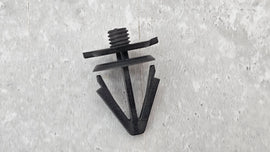 BENTLEY RETENTION CLP CARRIER LID 3W0858883B