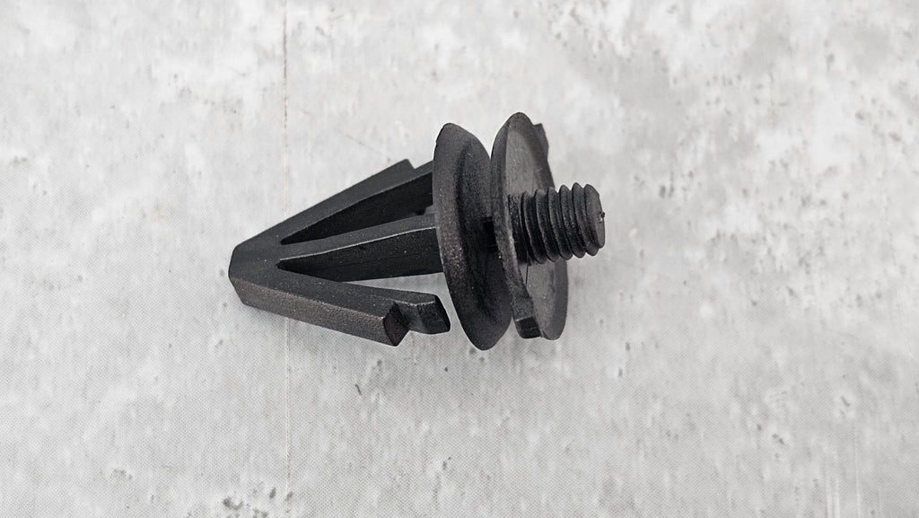 BENTLEY RETENTION CLP CARRIER LID 3W0858883B