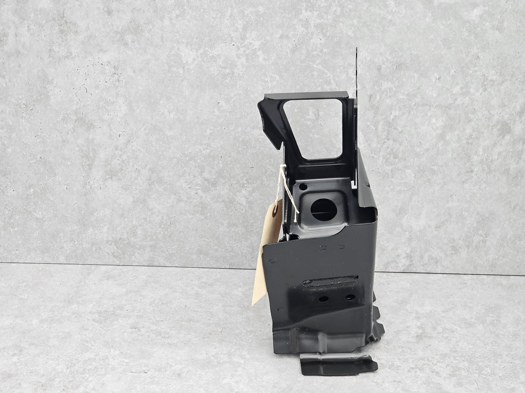 LAMBORHINI URUS RIGHT REINFORCEMENT FOR JACK MOUNT 4M0803382J