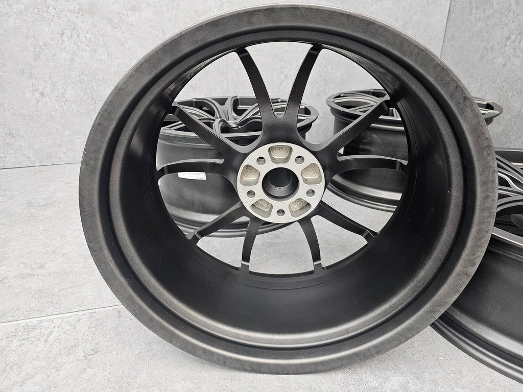 FERRARI 458 FORGED ACCESSORIES WHEEL SET (GRIGIO CORSA) 70002004