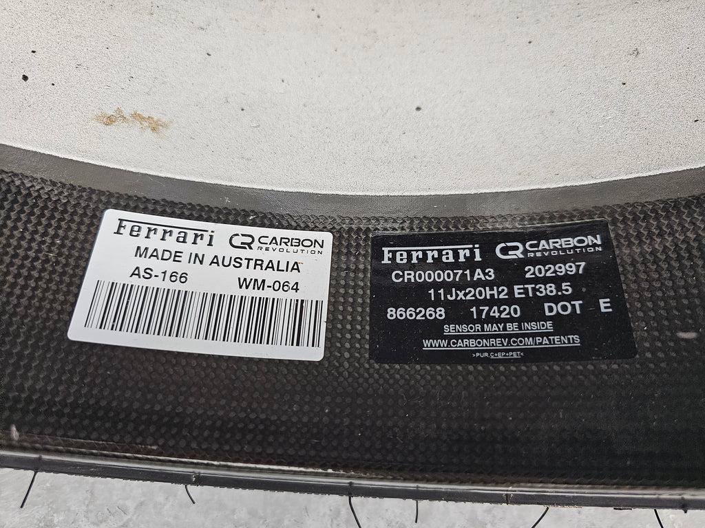 FERRARI 488 PISTA/ F8 CARBON ALLOY WHEELS SET WITH TYRES 70005638