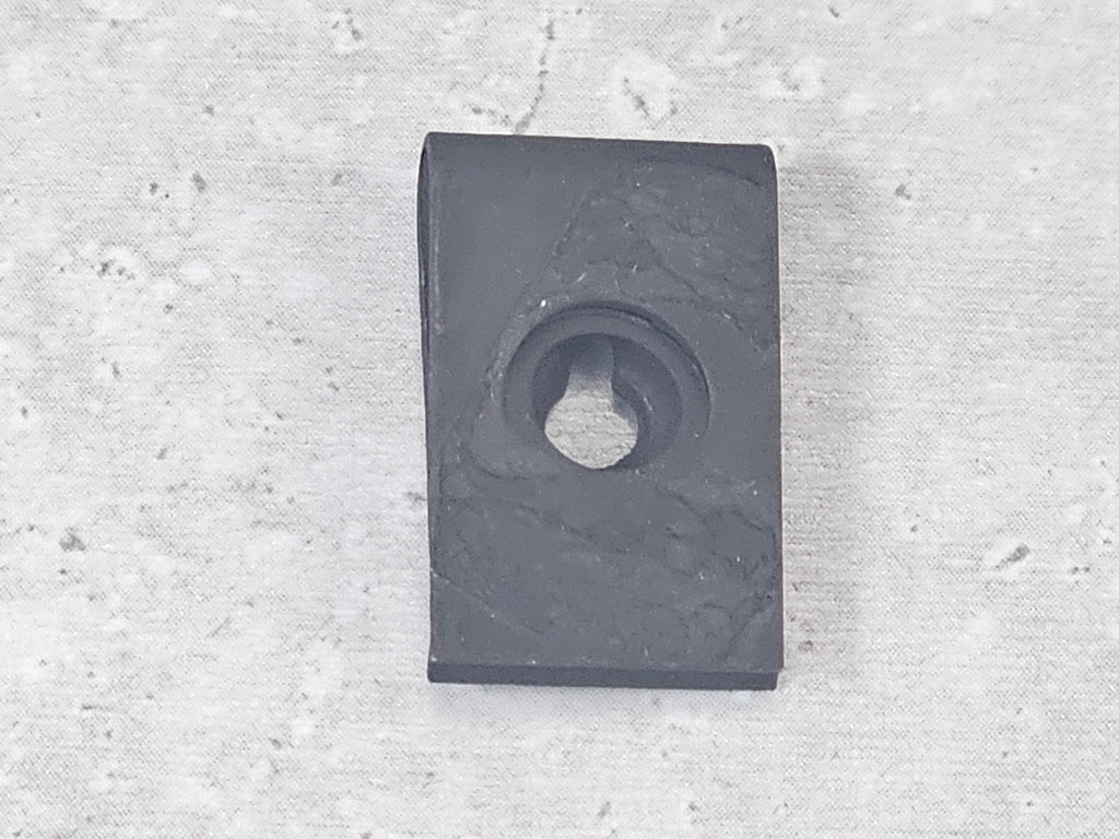 MCLAREN SPIER CLIP NR8 00RB010
