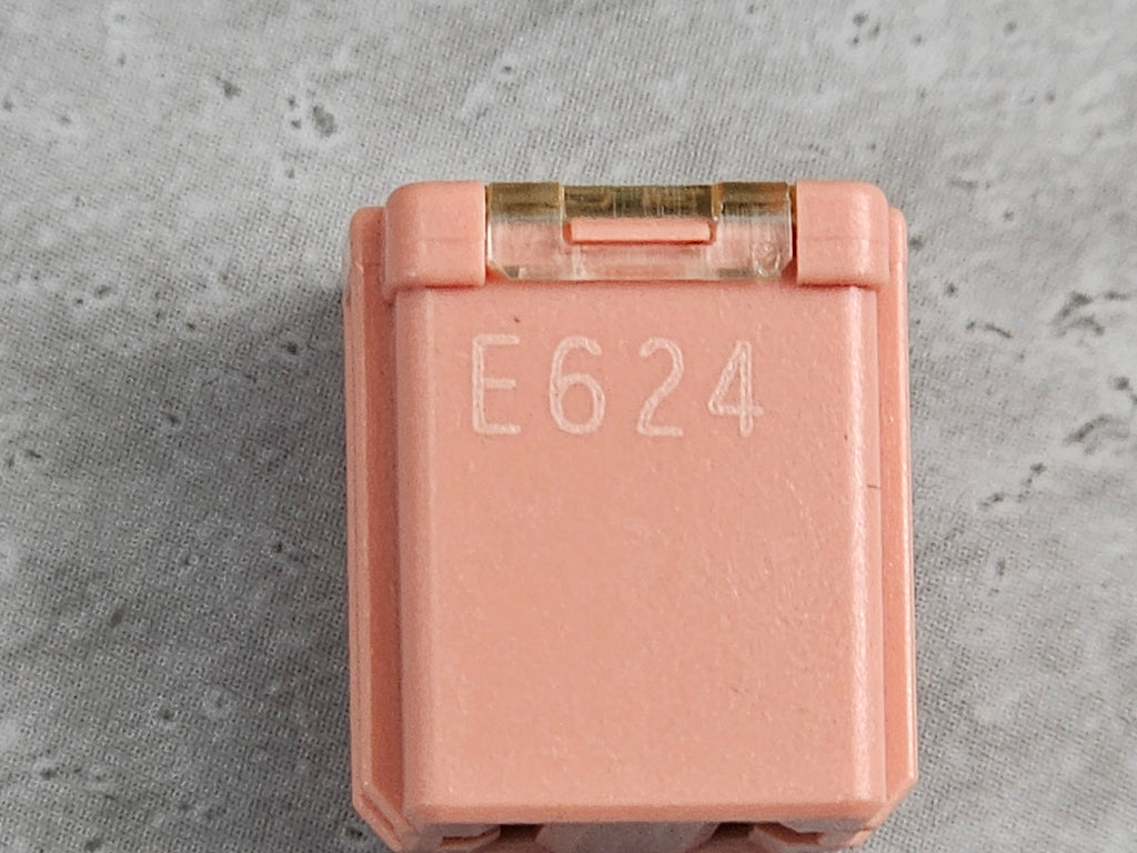 MCLAREN A1S PINK FUSE 30A 7327-6125 11M0953CP