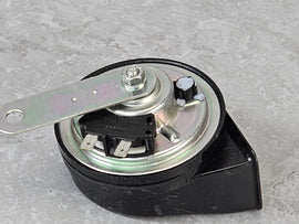 MCLAREN LOW NOTE HORN ASSEMBLY 11MA070CP