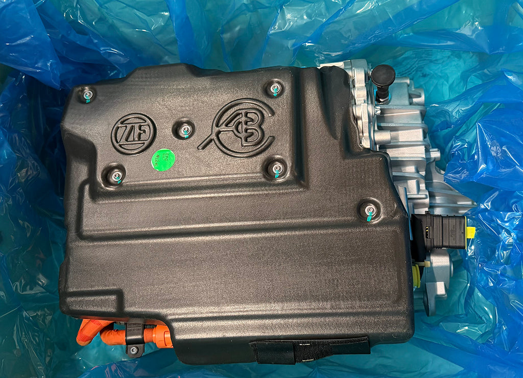 LOTUS ELETRE R TYPE 132 DRIVE ASSEMBLY MOTOR 8896612880