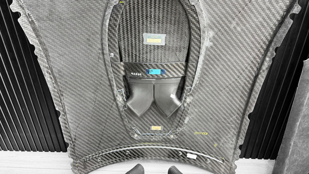 MCLAREN 600LT COUPE MSO CARBON ROOF SNORKLE KIT 13AA906MP
