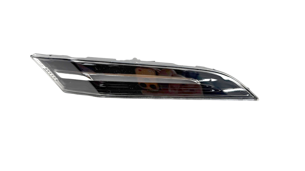 PORSCHE 992 FRONT RIGHT LED TURN SIGNAL 992953042c