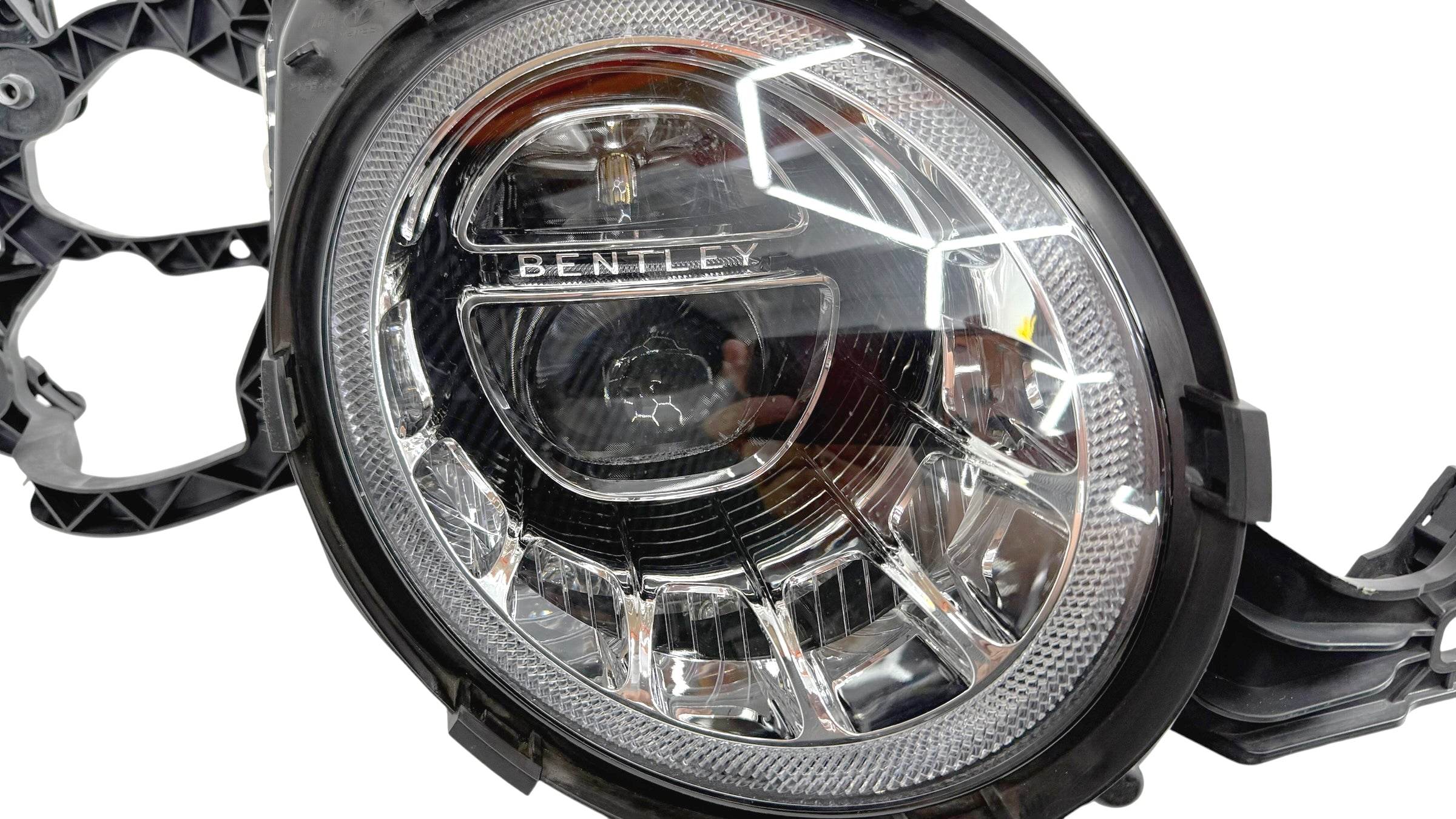 BENTLEY BENTAYGA 2017+FRONT LEFT HEADLIGHT 36A941006G