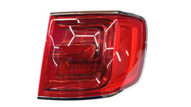 BENTLEY BENTAYGA RIGHT QUARTER LIGHT (CHROME TRIM) 36A45096H