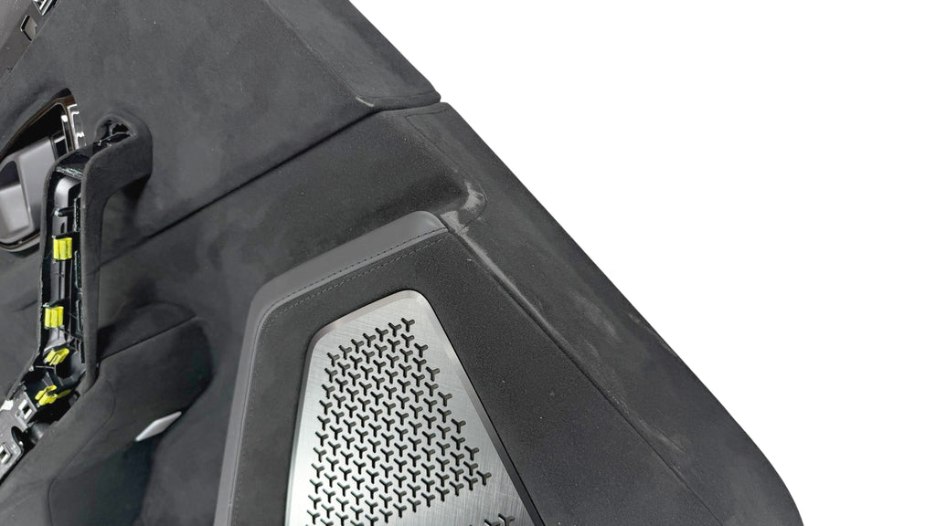 LAMBORGHINI URUS PERFORMANTE/ S ALCANTARA REAR LEFT DOOR CARD 4ML868007001