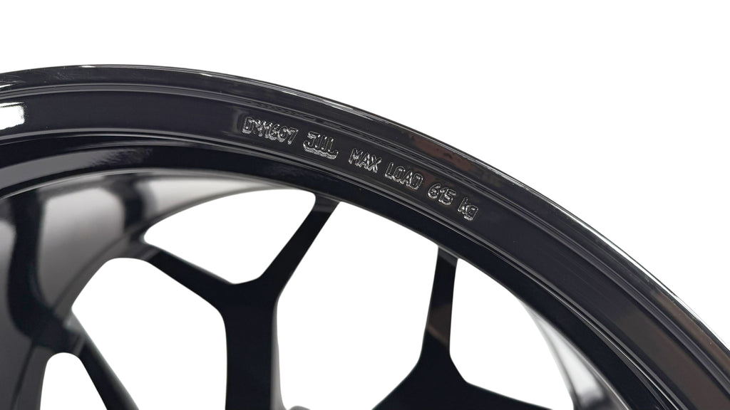 LAMBORGHINI REVULETO REAR ALTANERO WHEEL 12.5X22" 47B601017S