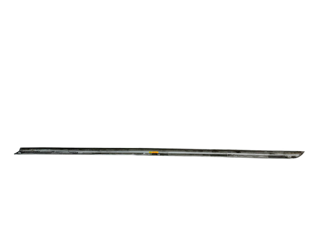BENTLEY BENTAYGA 2020+ FRONT LEFT LOWER DOOR TRIM 36A853189