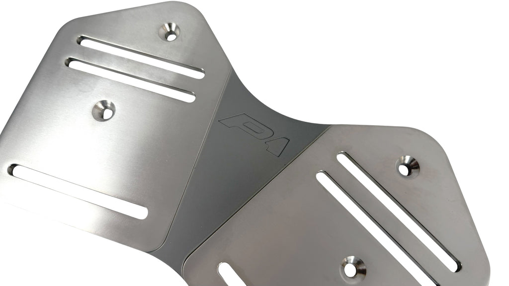 MCLAREN P1 MSO HARNESS 6 POINT MOUNT PLATES  - 12NA056RP (PAIR)